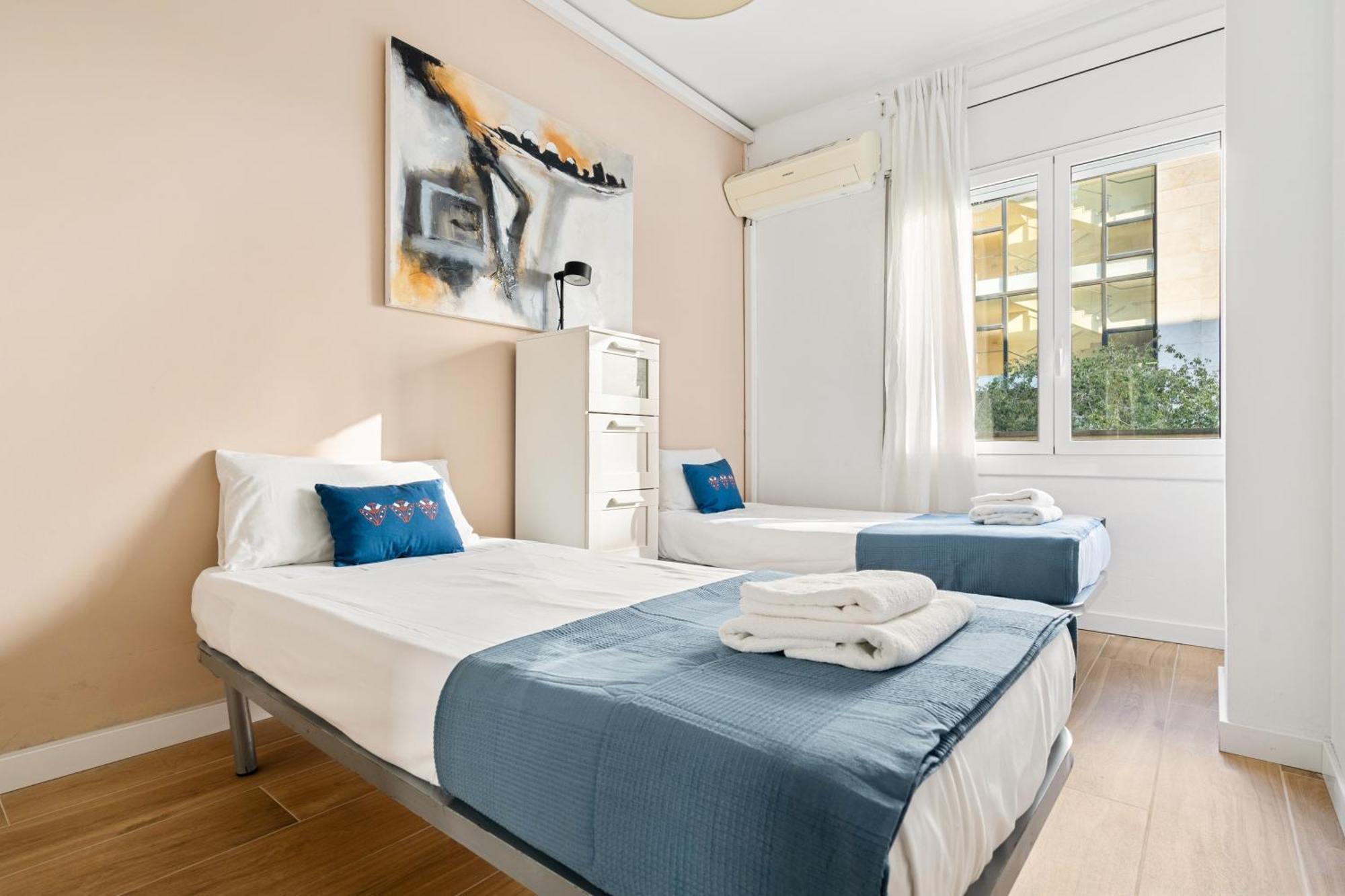 Fridays Flats Spacious 4Br Family Retreat Барселона Екстер'єр фото