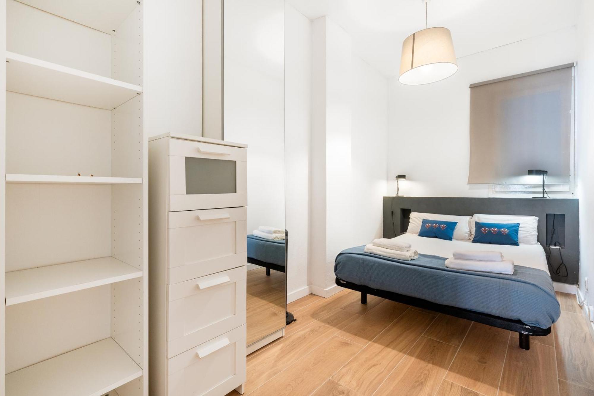 Fridays Flats Spacious 4Br Family Retreat Барселона Екстер'єр фото