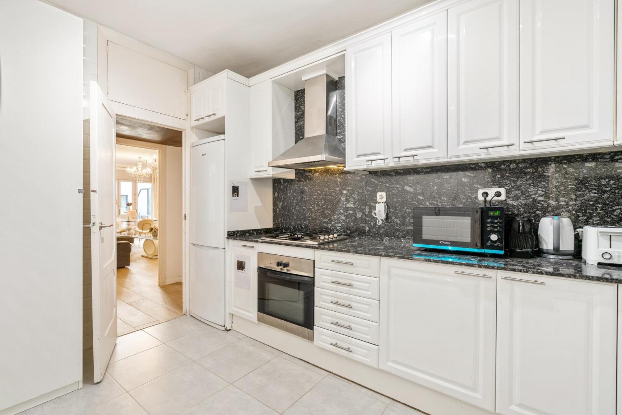 Fridays Flats Spacious 4Br Family Retreat Барселона Екстер'єр фото